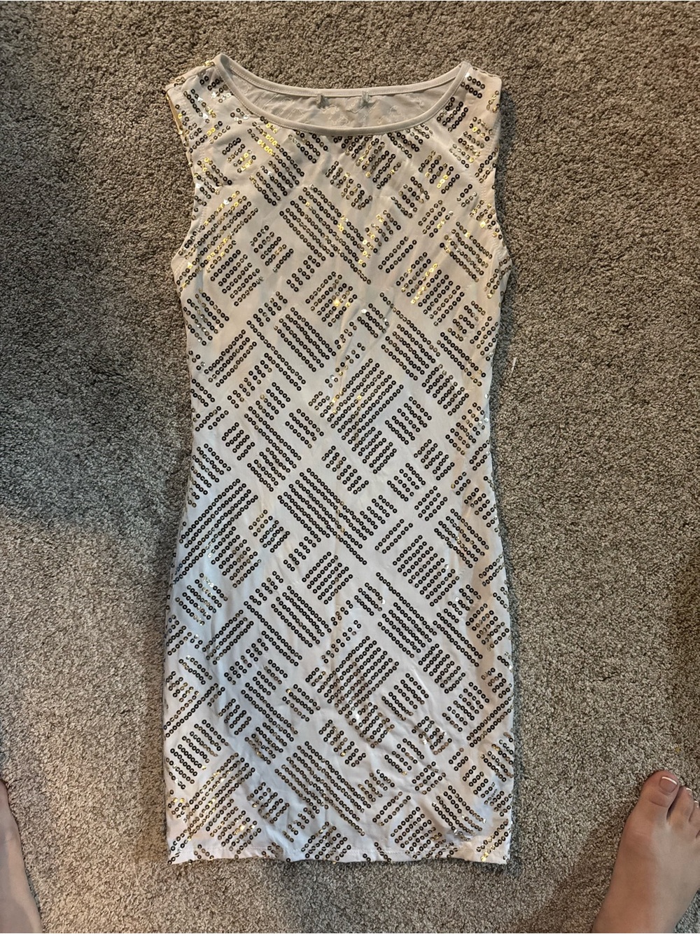 White w Gold Sequin Sleeveless Stretch Bodycon Dress Size Small S Cut Out Back